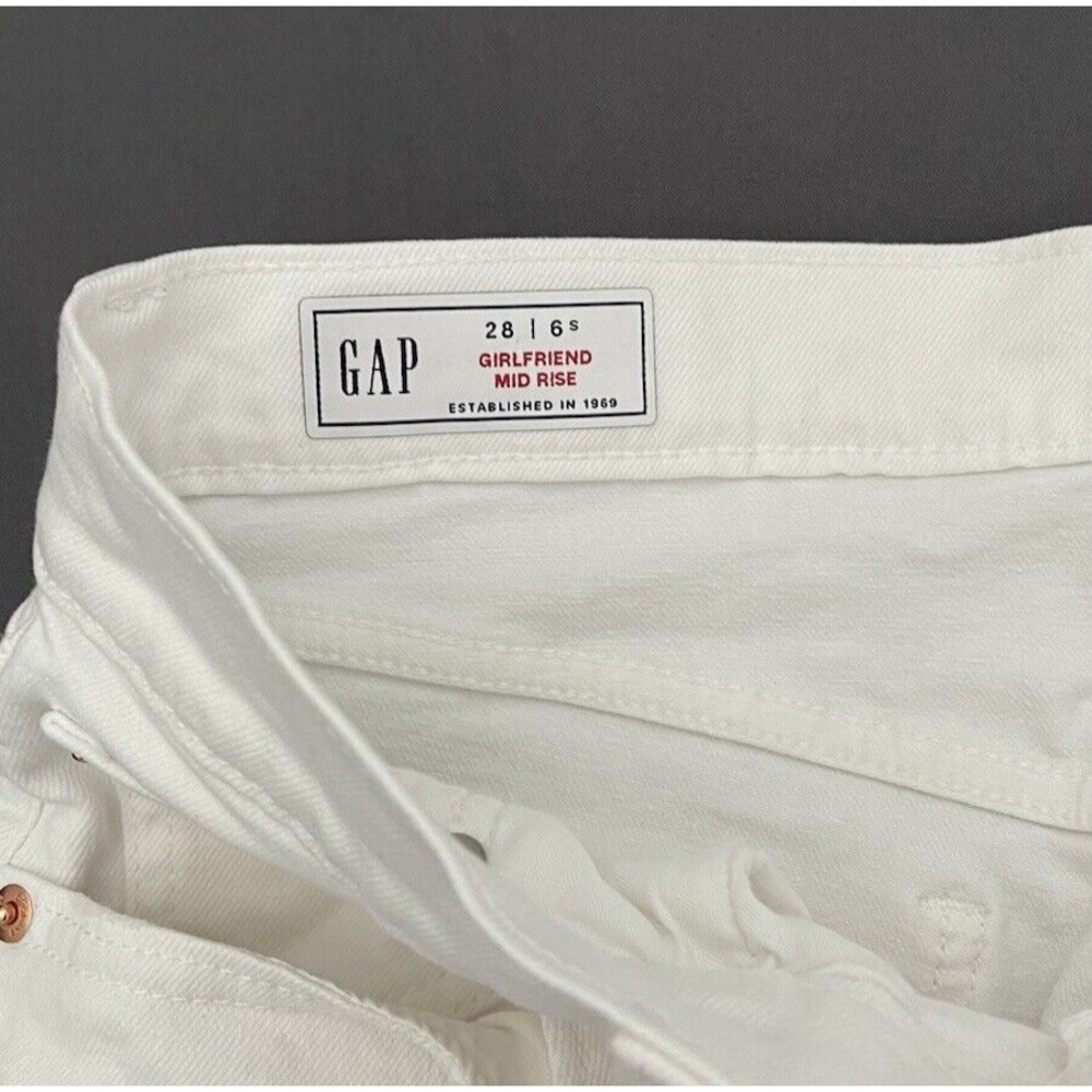 GAP Girlfriend Womens Size 6 Short Mid Rise White Raw Hem Jeans - Picture 6 of 14